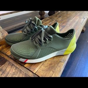 Crocs LiteRide Colorblock Pacer size 11